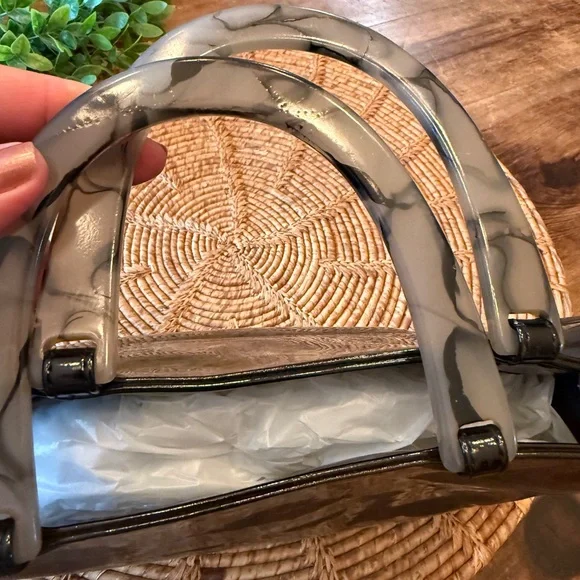 Neiman Marcus Black Patent Small Tote Bag - Picture 5 of 12